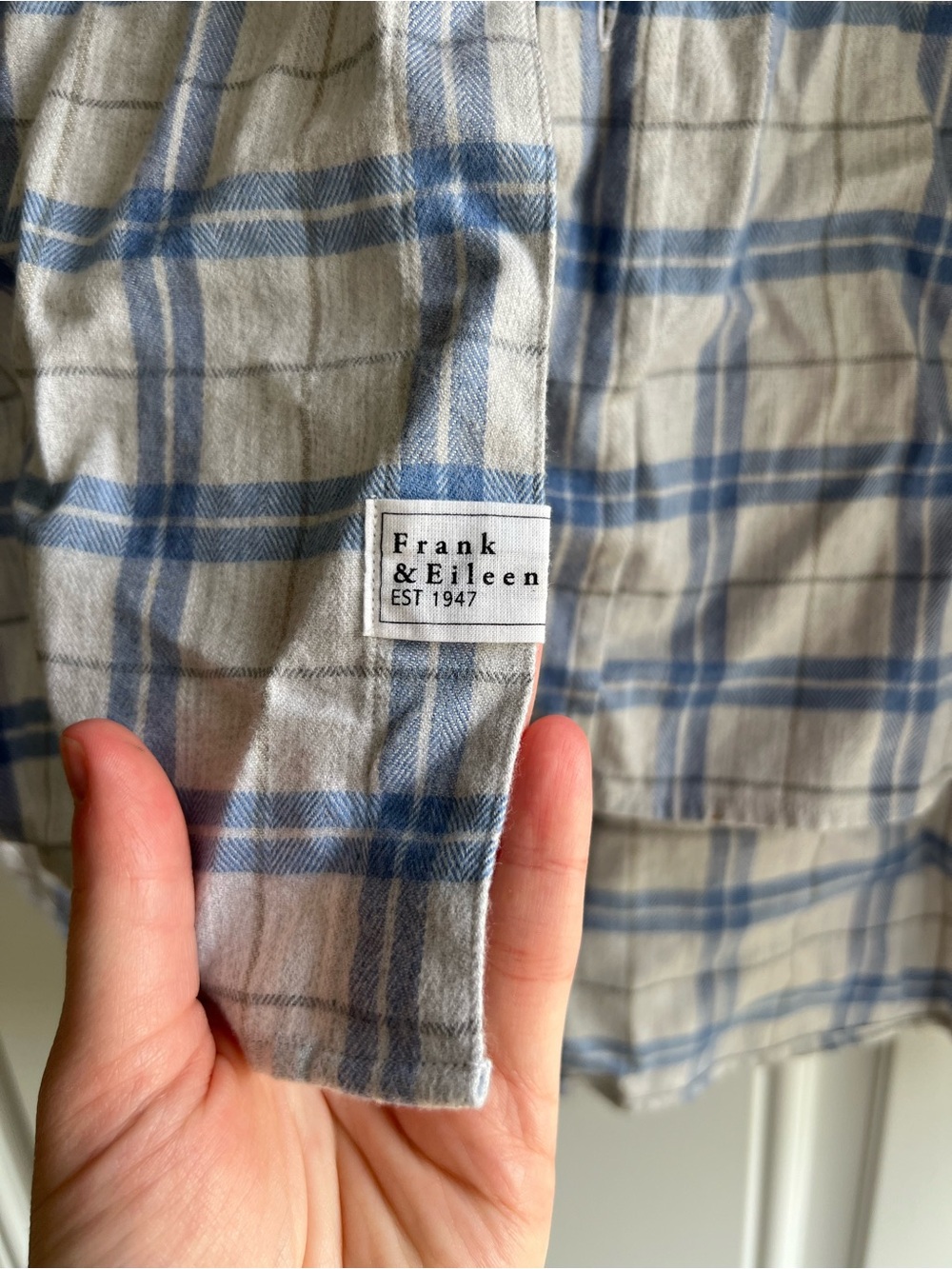 Frank & Eileen The Eileen Button Down Relaxed Shirt in Blue White Plaid - Picture 4 of 6